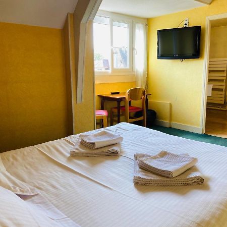 Hotel De La Poste Falaise  Zewnętrze zdjęcie